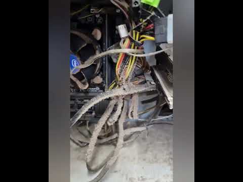 Parece cosa de magia, pero este usuario ha conseguido montar un PC completo sin el componente más e