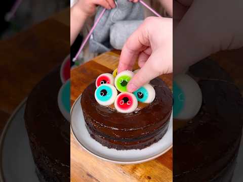 How to (not) make CHOCOLATE EYEBALL CAKE for Grandma?😅❤️👀| CHEFKOUDY