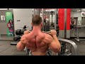 Lat pulldown