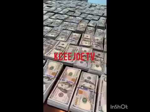 #Mayweather #AnthonyJoshua #boxing FLOYD MAYWEATHER SHOWS OFF MILLIONS IN CASH