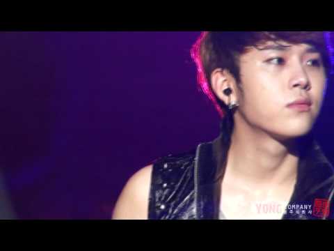 [Full fancam] 110814 BEAST Junhyung - On Rainy Days @ United Cube Concert