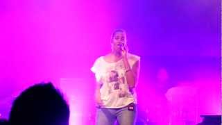 Cassandra Steen - "Ich lasse jetzt los" ["Mir so nah"-Tour, 28. September 2011 - Halle/Saale]