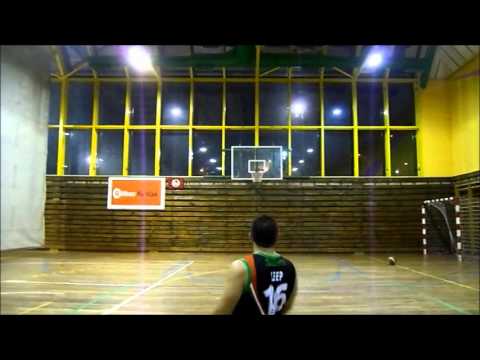 Canasta desde el medio del campo de José Leep. Jugador del Bilbao BSR.