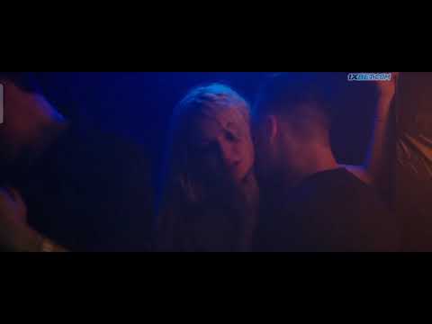 White Girl - Kissing Scene