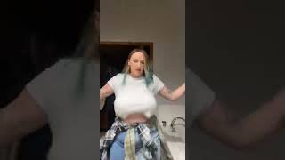 Braless no bra bouncy bouncing boobs dancing tiktok nip slip boob