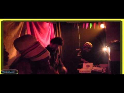 JAH YOUTH ft prince liv-i-jah & lioness fonts (uk) - dub & praise to di king pt3 @ 2013