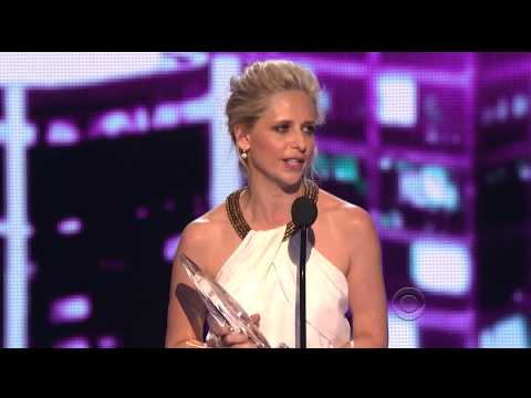 Sarah Michelle Gellar People's Choice Awards 2014 Acceptance Speech HD