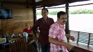 preview picture of video 'KUMARAKOM-HOUSE BOAT'