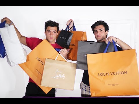 TWINS BUY EACH OTHER OUTFITS! (COACHELLA EDITION) Video