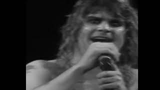 Ozzy Osbourne &amp; Randy Rhoads flying high again live 1982