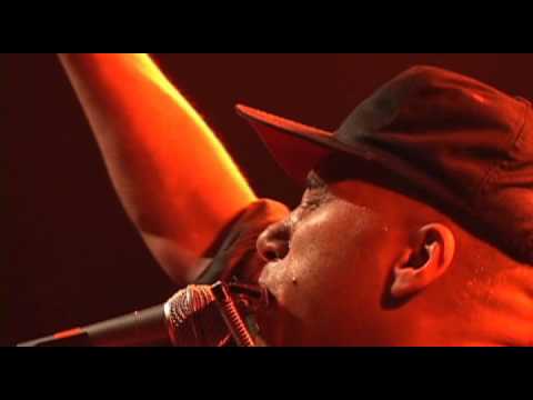 Tom Morello : The Nightwatchman  - Guerrilla Radio live 2008