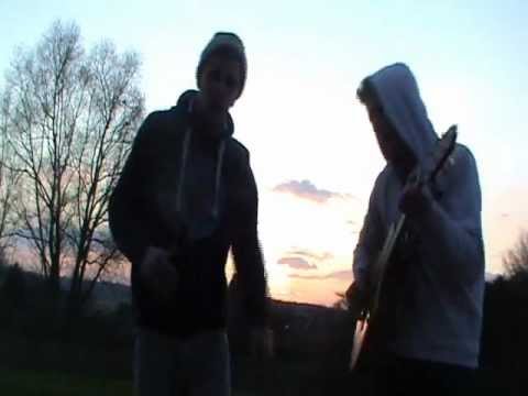 M.E.B - Cyril aka La Montagne & Aigle D'Acier - Freestyle à coups d'sticks
