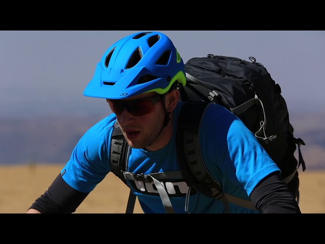Video teaser for Giro Montaro Mountainbikehelm