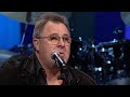 Vince Gill Chokes Back Tears Tributing Kenny Rogers