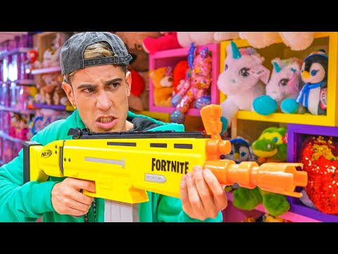 BATALLA DE NERF EN LA JUGUETERIA  !!
