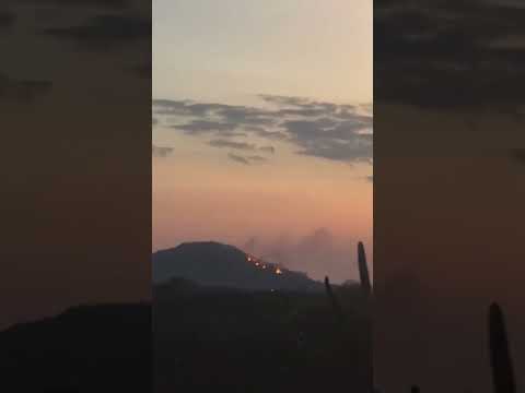 INCÊNDIO ATINGE VEGETAÇÃO DO MORRO DA PEDRA BRANCA, EM ICHU