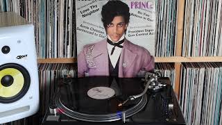 Prince - Controversy (1981) - B2 - Ronnie, Talk To Russia