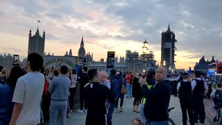 video: Police criticised for allowing people to flout lockdown rules to clap for carers on Westminster Bridge