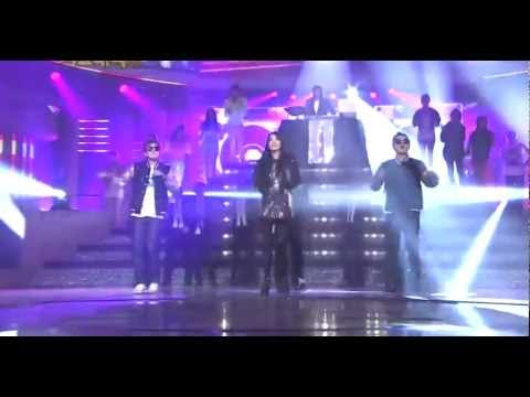 IU popping dance(?) and shuffling to Good Day Remix @ KBS Gayo Festival