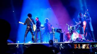 Johnny Hallyday - Joue Pas De Rock&#39;N&#39;Roll Pour Moi Live @ Stade de France, Paris, 2012 HD