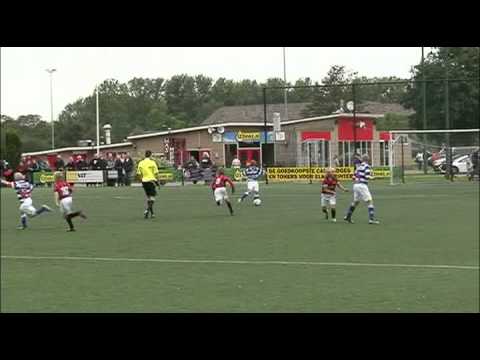 Schitterend doelpunt Spakenburg D1