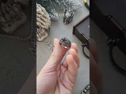 Кольцо печатка перстень мужское стальное TRISTAN 19 из медицинской нержавеющей стали с агатом - фото 1 - id-p2024567612
