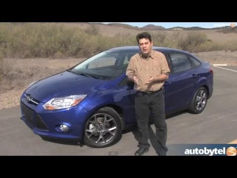 2014 Ford Focus SE Sedan Test Drive Video Review