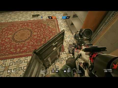 MORE CRAZY GLITCHES ON BORDER RAINBOW SIX SIEGE