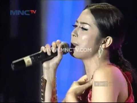 Jenita Janet Feat. Selfi Kitty " Bang Jono " - MNCTV Road Show Jogja (12/12)