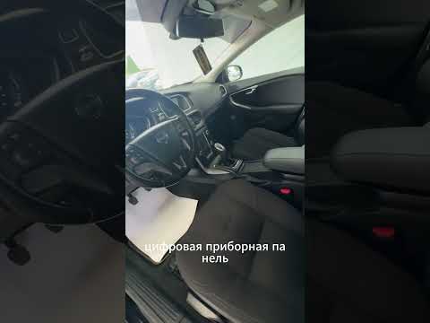 фото volvo v40 ii 0