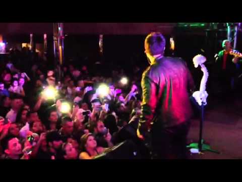 Beso a la muerte- @regulocaro