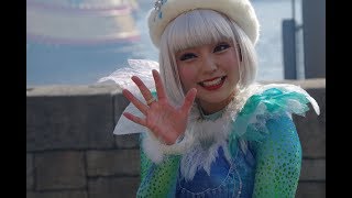 イッツ・クリスマスタイム! 〔It's Christmas Time!〕 (ザンビ前の石垣座り見でスノー緑のダンサーさん中心)【TDS】2019/11/9(土)〔2回目〕 mqdefault - イッツ・クリスマスタイム! 〔It's Christmas Time!〕 (ザンビ前の石垣座り見でスノー緑のダンサーさん中心)【TDS】2019/11/9(土)〔2回目〕