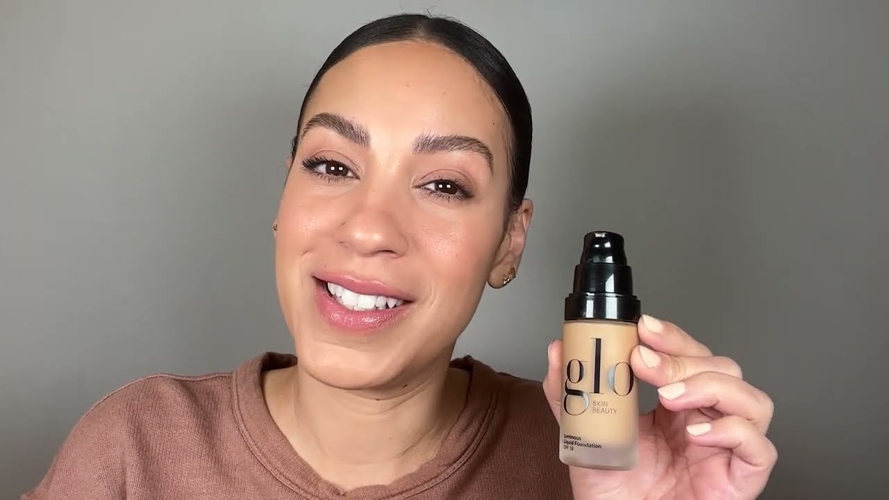 Glo Skin Beauty Luminous Liquid Foundation SPF 18 | LovelySkin