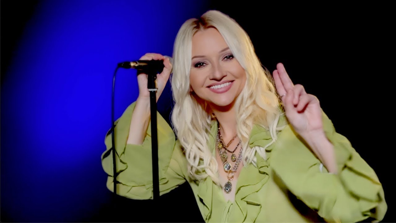 People and Places - Journey (Alyona)