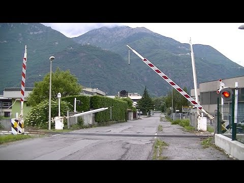 Spoorwegovergang Piancamuno-Gratacasolo (I) // Railroad crossing // Passaggio a livello