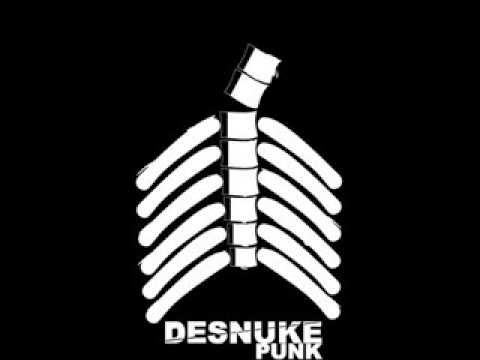 Desnuke - 03.- Antimoda
