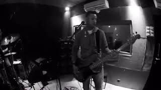 Download lagu Andra and the backbone feat Yoyo padi - TERDALAM mp3