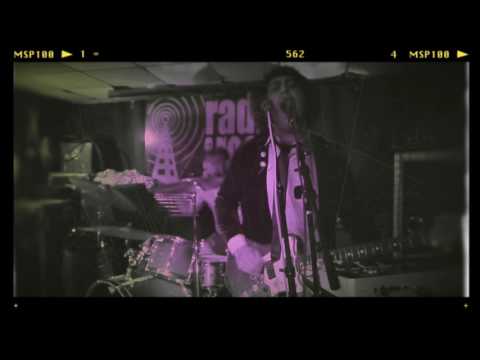 THE BOO JAYS - STRAIGHT OUTTA COFFIN (LIVE @ RADIO ROOM)