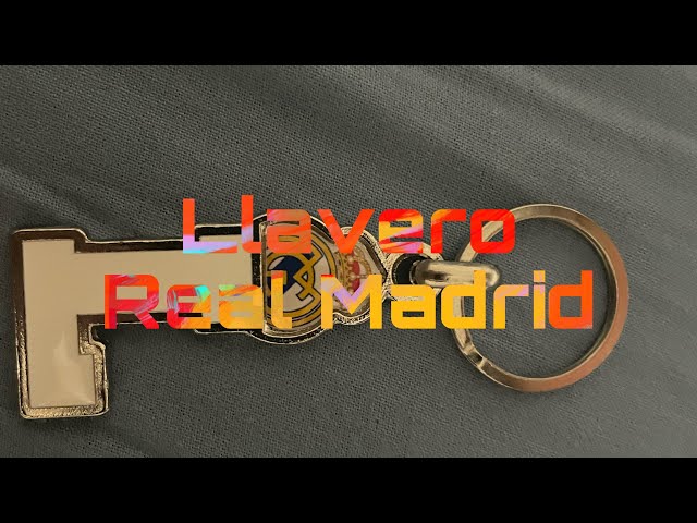 Vídeo relacionado con Pack 2 Llavero real Madrid + Llavero España | Llaveros Dorados metálicos para aficionados del Real Madrid y del Futbol | Regalo Madrid Hombre, Mujer y Adolescentes | Diseño Elegante con Emblemas