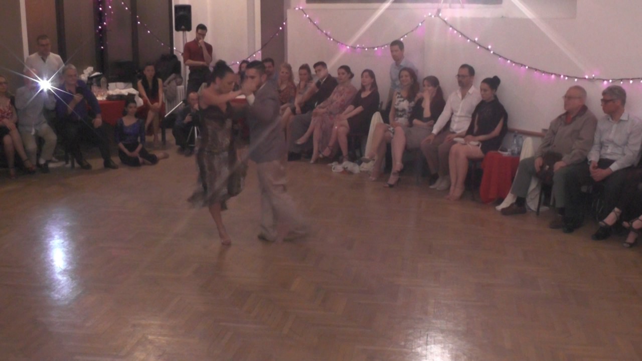 Jonatan Aguero y Virginia Pandolfi - El ciruja Carlos Di Sarli