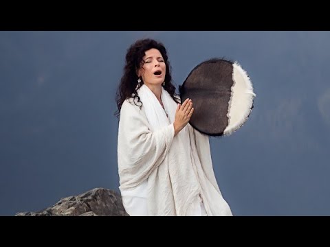Incredible Shamanic Voice Superpower / song to the Mother Earth - Peruquois LIVE
