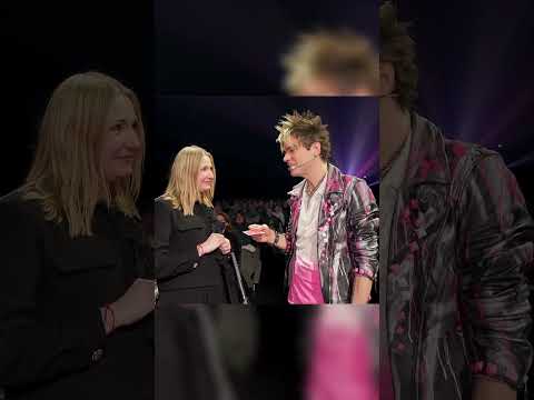 Bitte einfach irgendeine Karte merken! 🃏😁