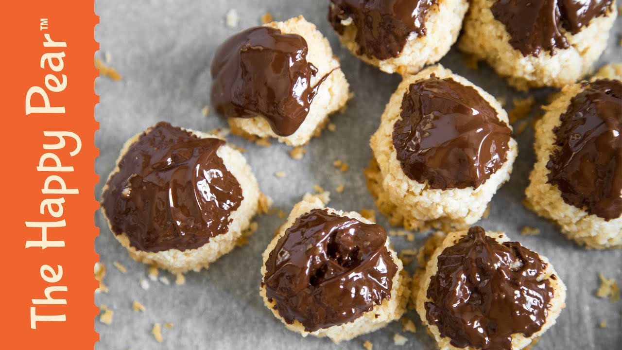 Chocolate Coconut Macaroons - Healthier Vegan Treat