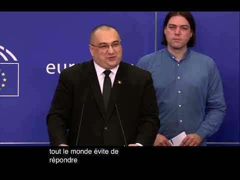 , title : 'Conférence de presse après le refus du PDG de Pfizer, Albert Bourla, de répondre Parlement européen'