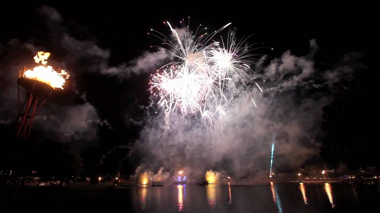 IllumiNations: Reflections of Earth Peace on Earth finale 2010