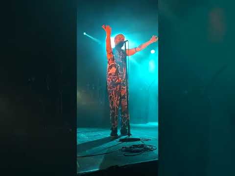 Bonsai + La mochila del mundo- Alan Sutton y las Criaturitas de la Ansiedad @C3Stage GDL