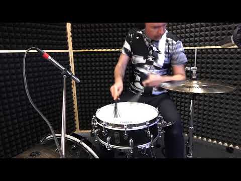 REMO vs. EVANS vs. AQUARIAN - snare drum heads