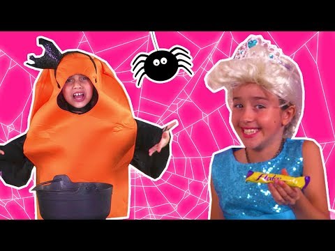 HALLOWEEN CANDY HAUL 🎃  Magic Potions, Gummy Food, & Ghosts - Princesses In Real Life Video