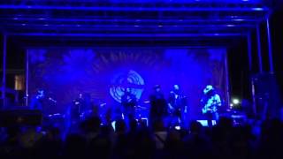 Southside Johnny I'm looking 4 a love beacon New York 2013