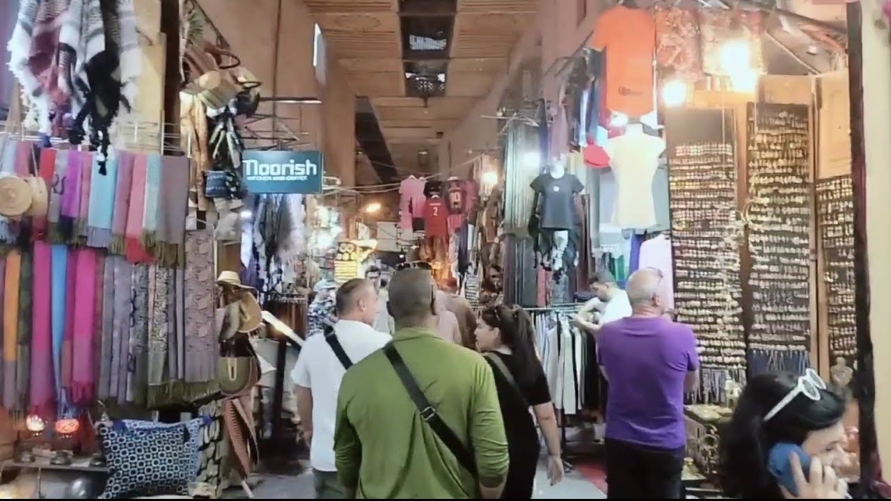 Medina Shopping Tour in Marrakech with Fix the World Morocco